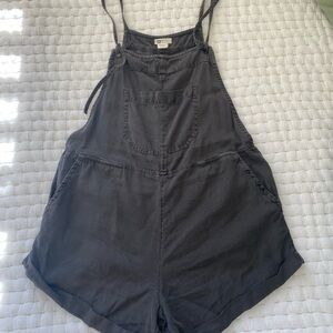 Billabong gray romper